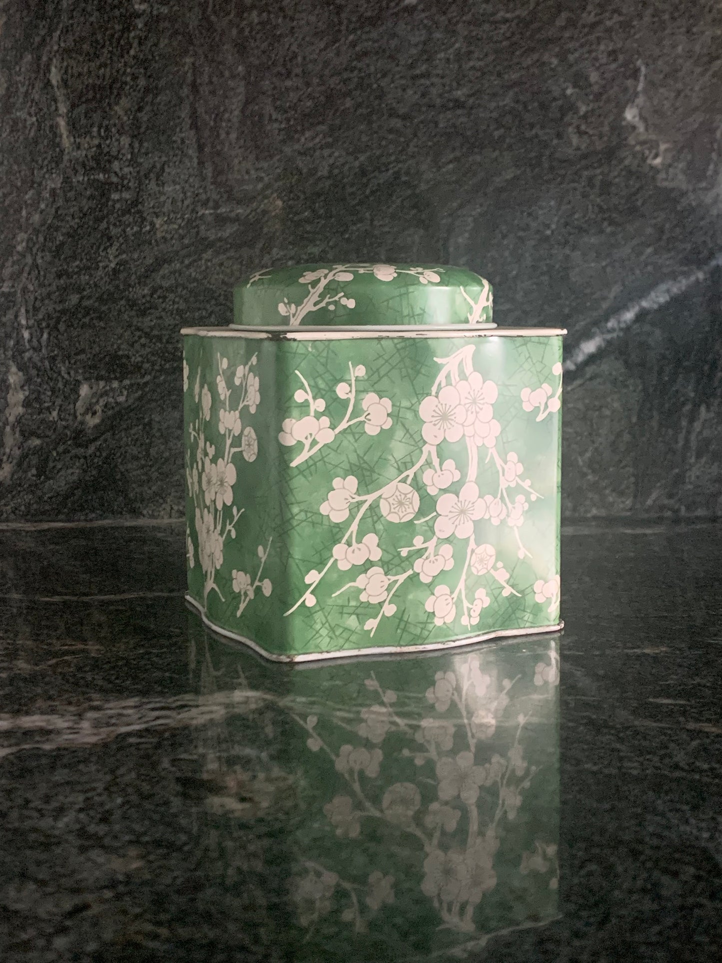 Green and White Tin